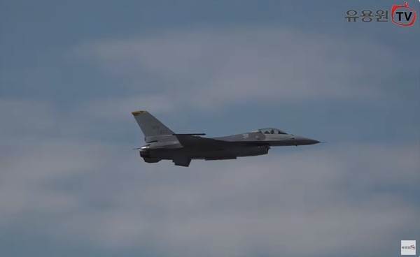  F-16 전투기(이번 추락 사건과는 무관합니다)[출처=유용원tv화면 캡처]