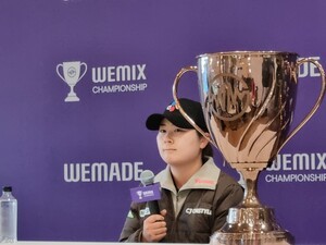 위믹스 챔피언십 2025 우승자 홍정민 사진 모음